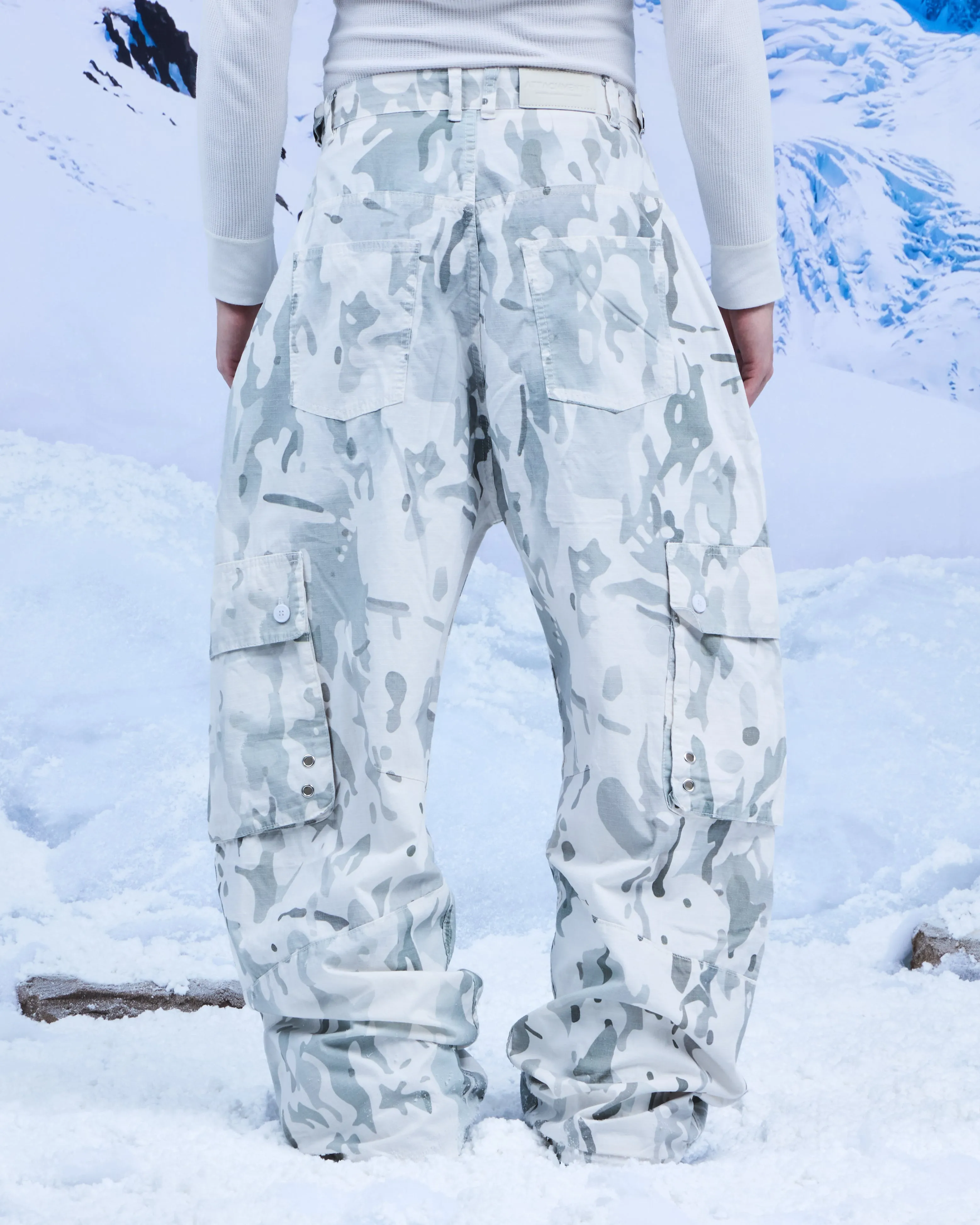 SNOW CAMO PANTS