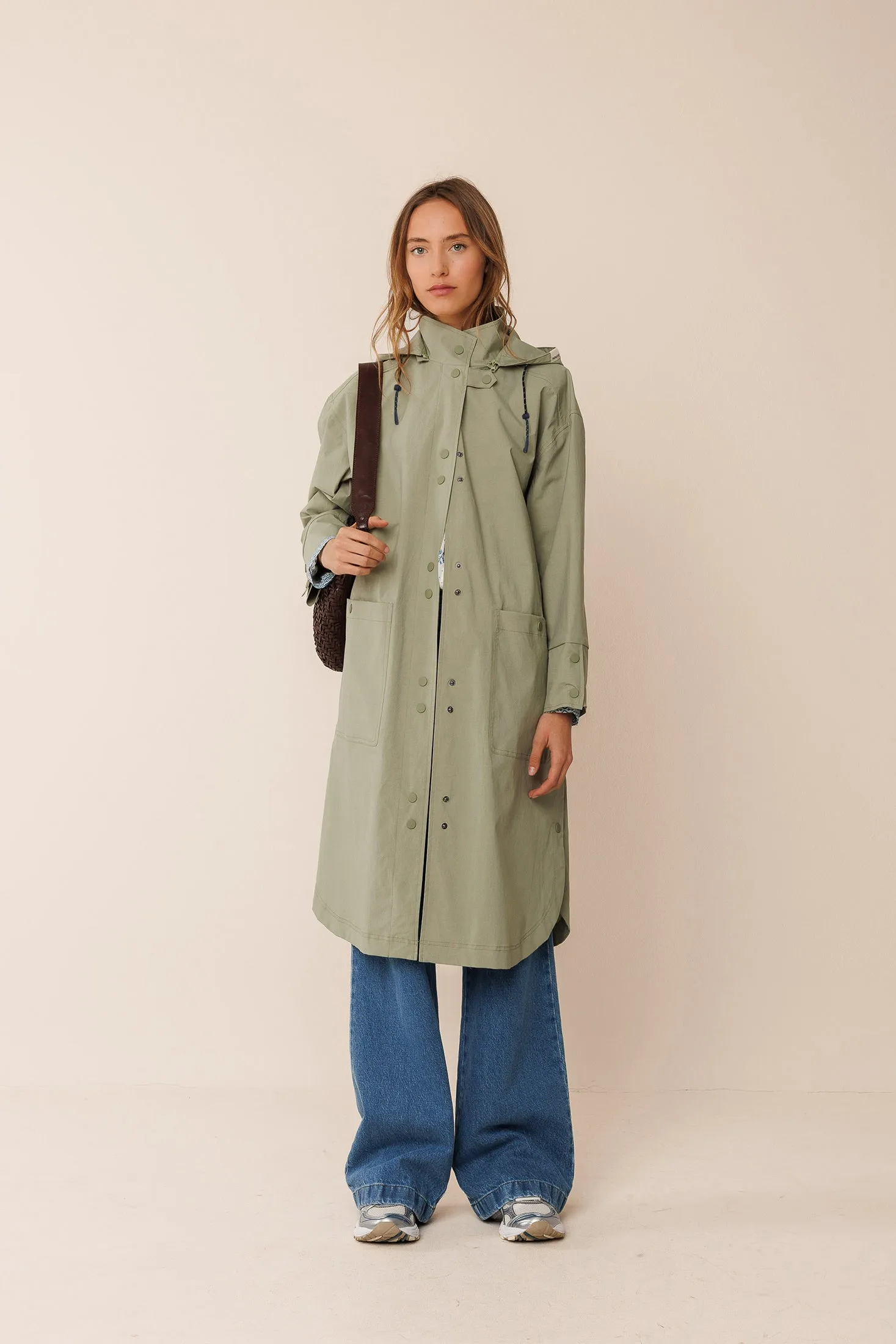 WATER RESISTANT TRENCH COAT